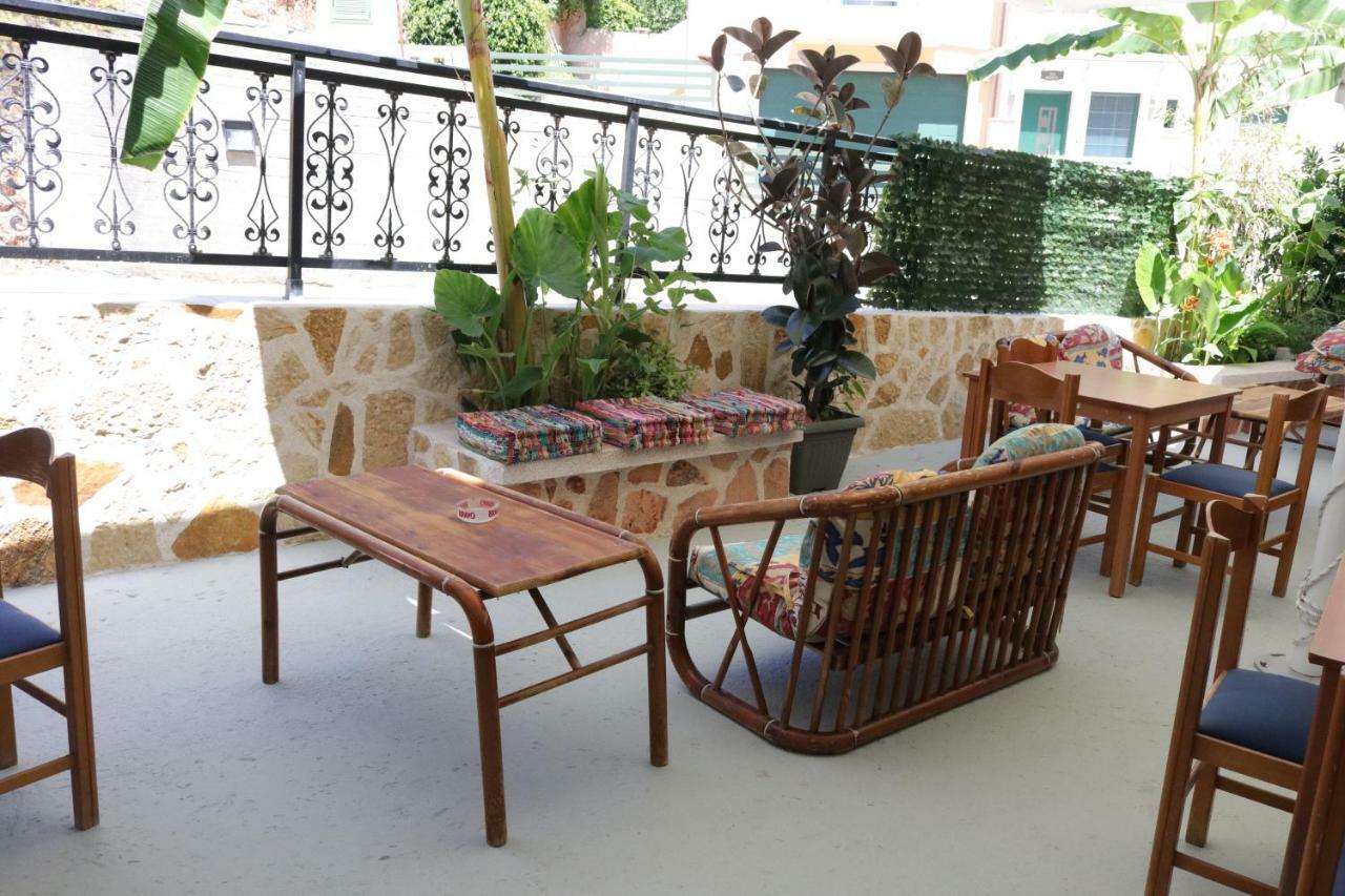 Michaela Hotel Poros  Exterior photo